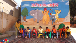 Les petits anges IV à la TV